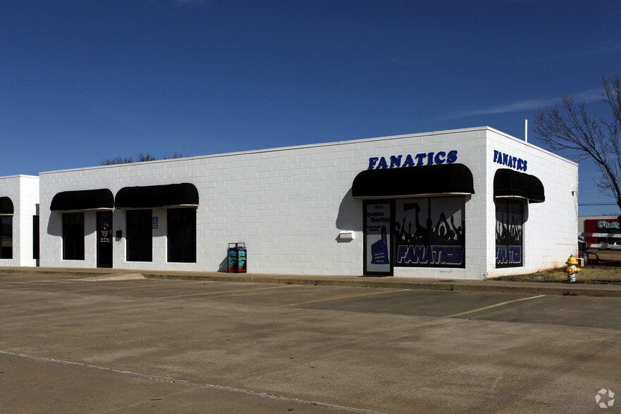 722 E Independence St, Shawnee, OK for lease - Primary Photo - Image 1 of 2