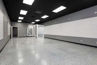 1501-1513 W State Highway J, Ozark, MO for lease Interior Photo- Image 1 of 8