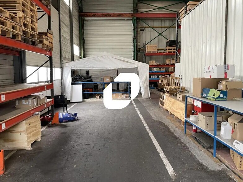 Bureau dans Treillières à louer - Photo du bâtiment - Image 2 de 8