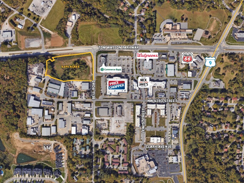 SWC Tom Watson Pky, Parkville, MO for sale Building Photo- Image 1 of 2