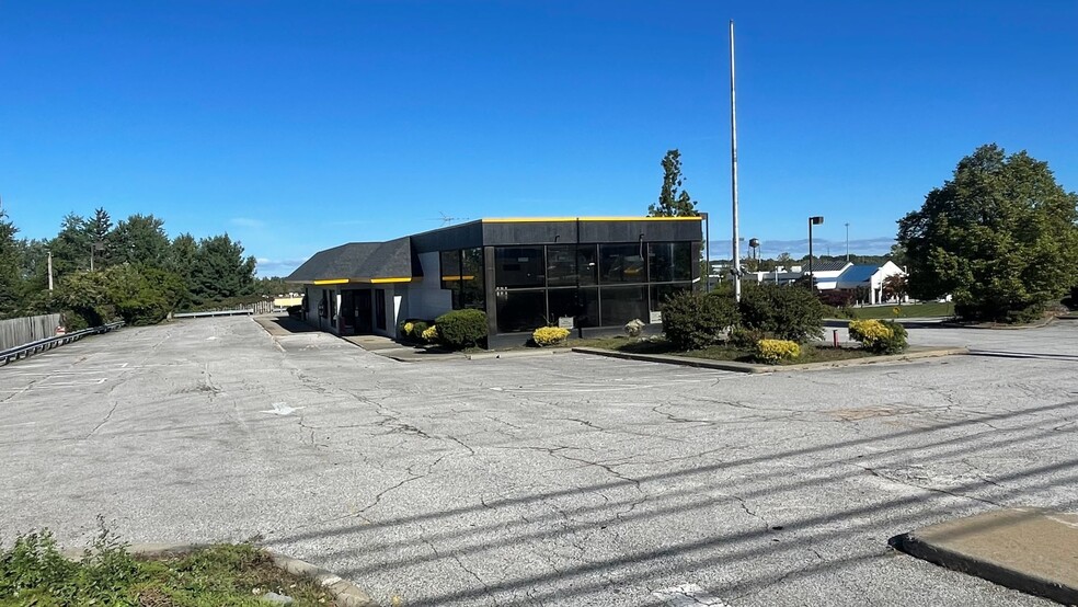 28711 Euclid Ave, Wickliffe, OH for lease - Building Photo - Image 2 of 5