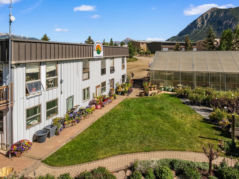305 Buckley Dr, Crested Butte, CO for sale - Building Photo - Image 3 of 58