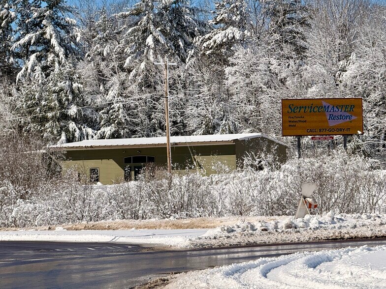 5696 US-8 BUS, Rhinelander, WI à vendre - Photo du bâtiment - Image 2 de 28