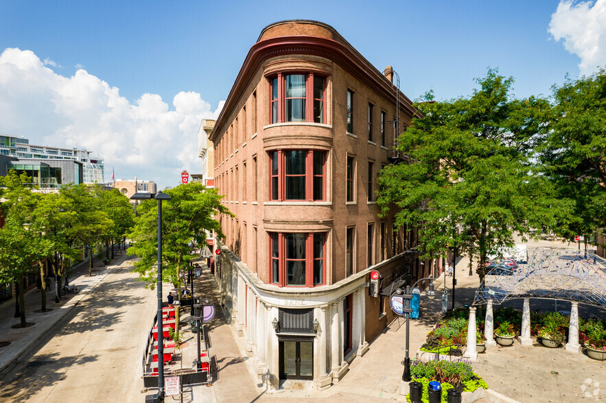 100 State St, Madison, WI for sale - Building Photo - Image 1 of 1