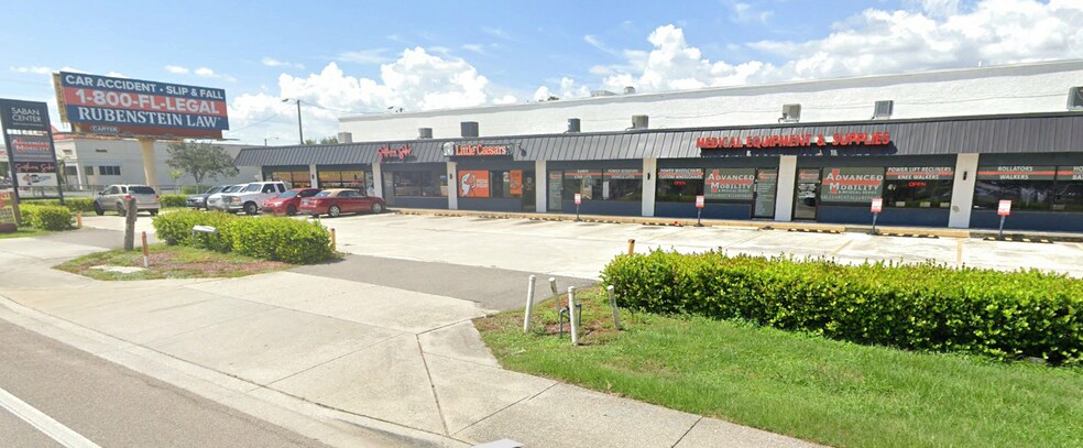 560 NE Pine Island Rd, North Fort Myers, FL à louer - Photo du bâtiment - Image 3 de 7