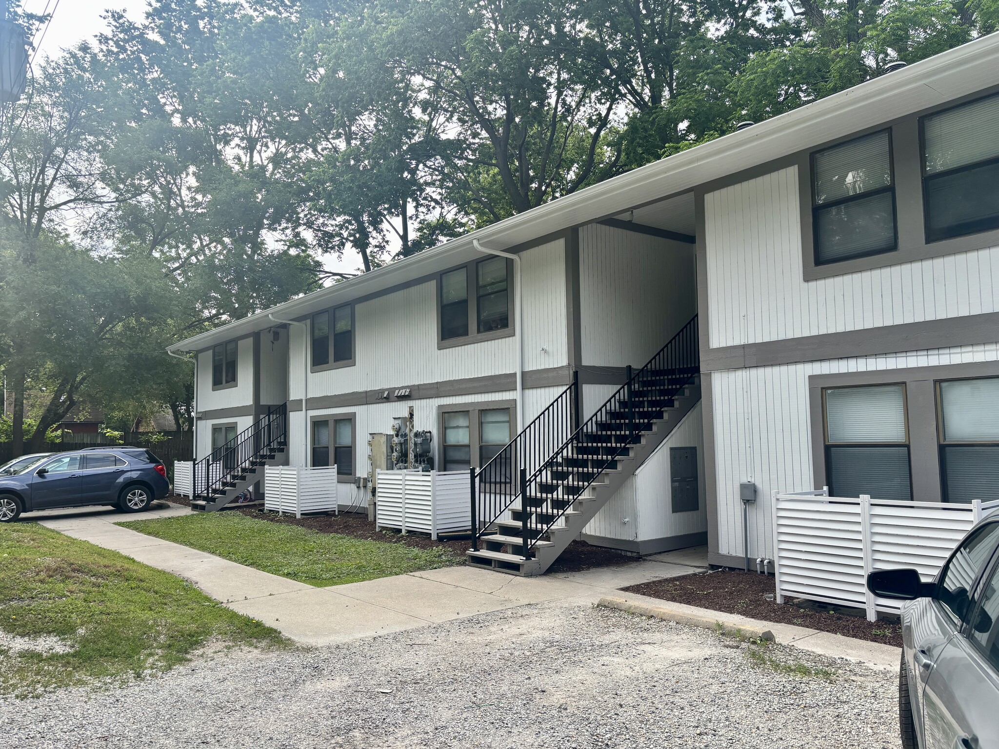 206 S Grove St, Urbana, IL for sale Building Photo- Image 1 of 12