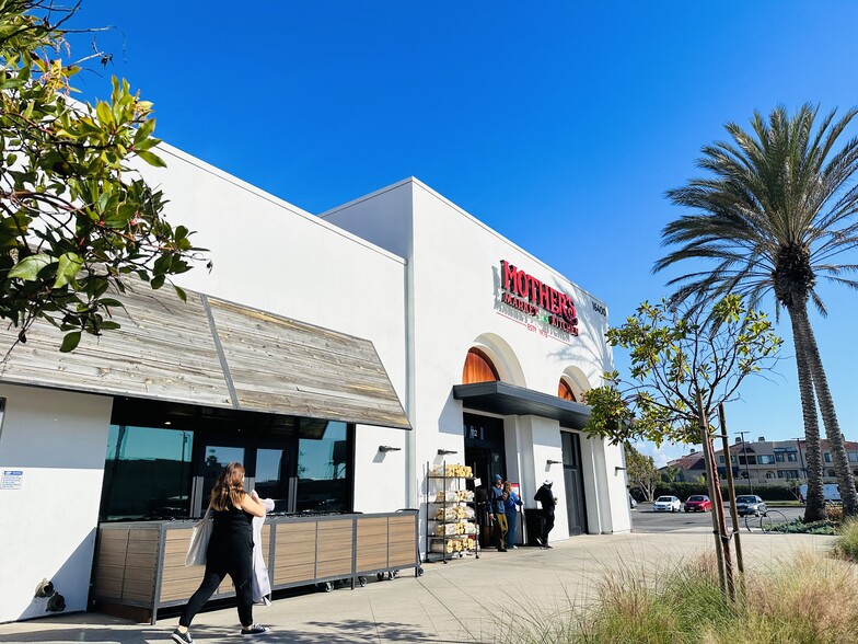16330-16450 Pacific Coast Hwy, Huntington Beach, CA for lease - Building Photo - Image 2 of 17
