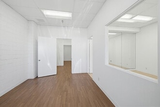 3380 Livonia Ave, Los Angeles, CA for lease Interior Photo- Image 2 of 15
