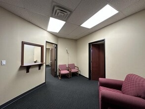 4000 Garth Rd, Baytown, TX à vendre Photo intérieure- Image 2 de 8