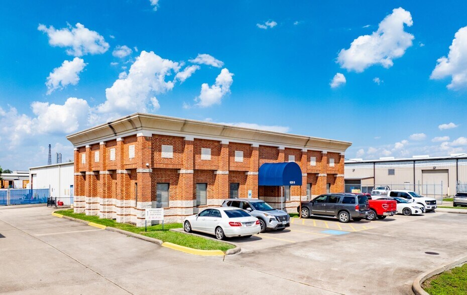 629 Howard Dr, Deer Park, TX à vendre - Photo du bâtiment - Image 2 de 14