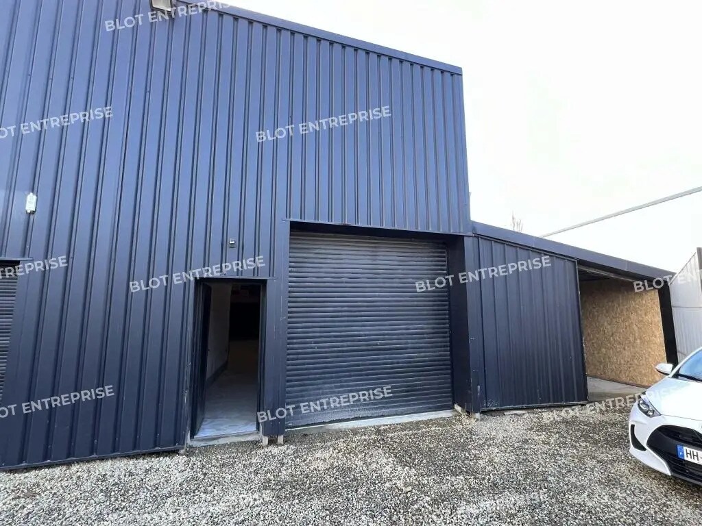 Flex in Rennes for lease Primary Photo- Image 1 of 4