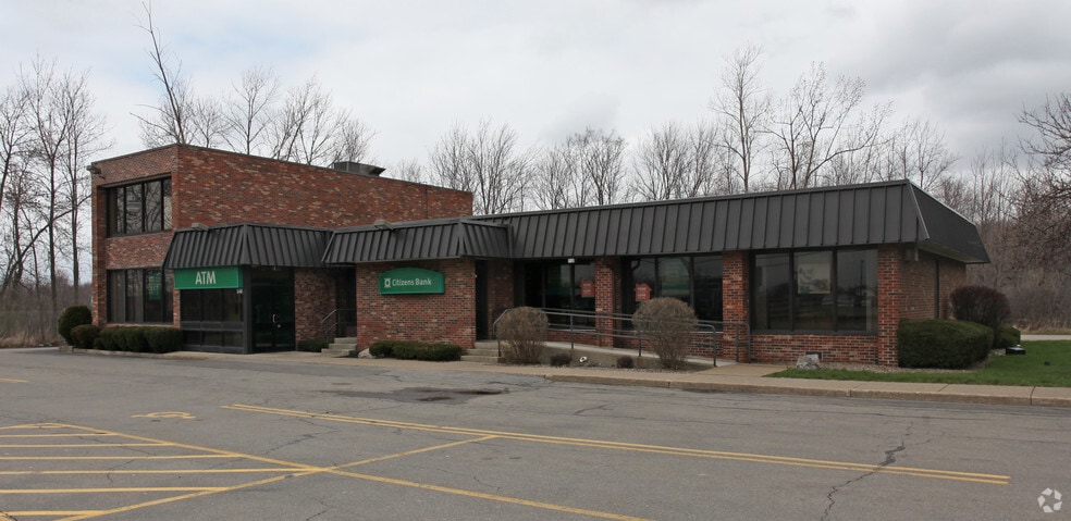 5469 Camp Rd, Hamburg, NY for sale - Building Photo - Image 3 of 5