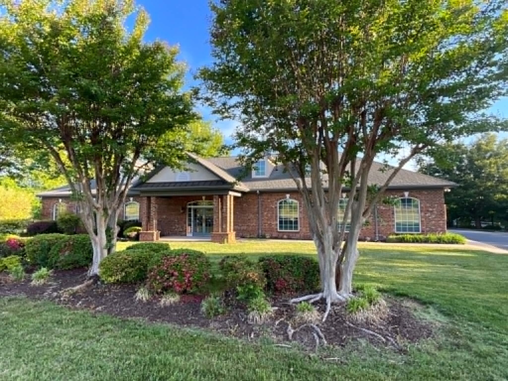 7261 Burlington Rd, Whitsett, NC à vendre Photo principale- Image 1 de 11