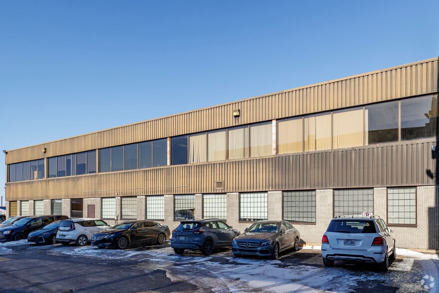 5415 Rue Paré, Mt Royal, QC for lease - Building Photo - Image 3 of 5
