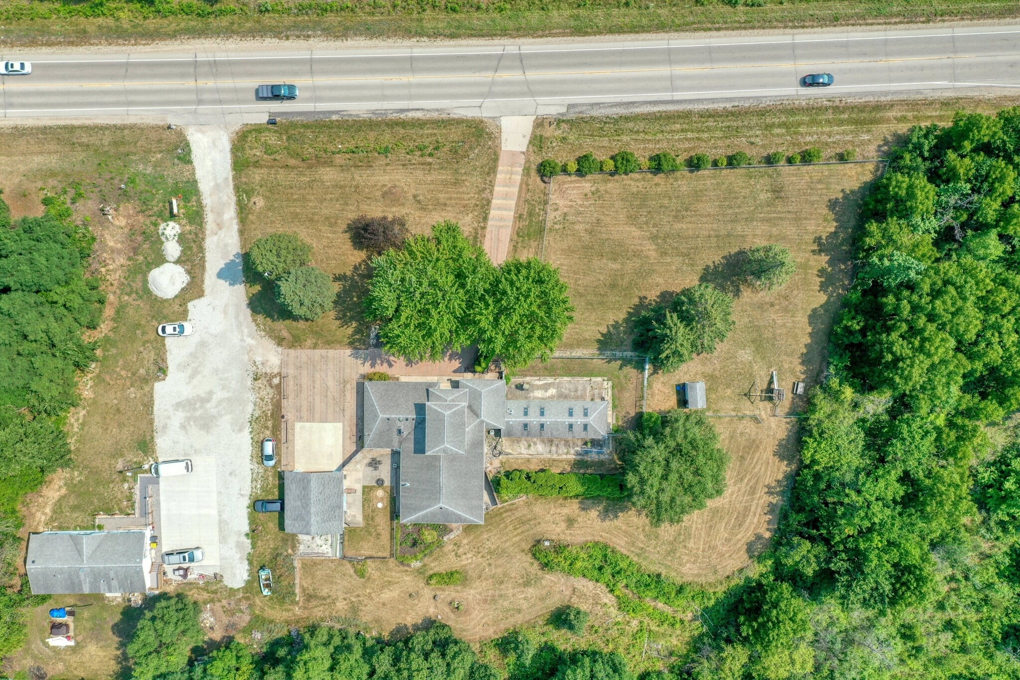 S73W23970 National Ave, Big Bend, WI for sale Primary Photo- Image 1 of 20