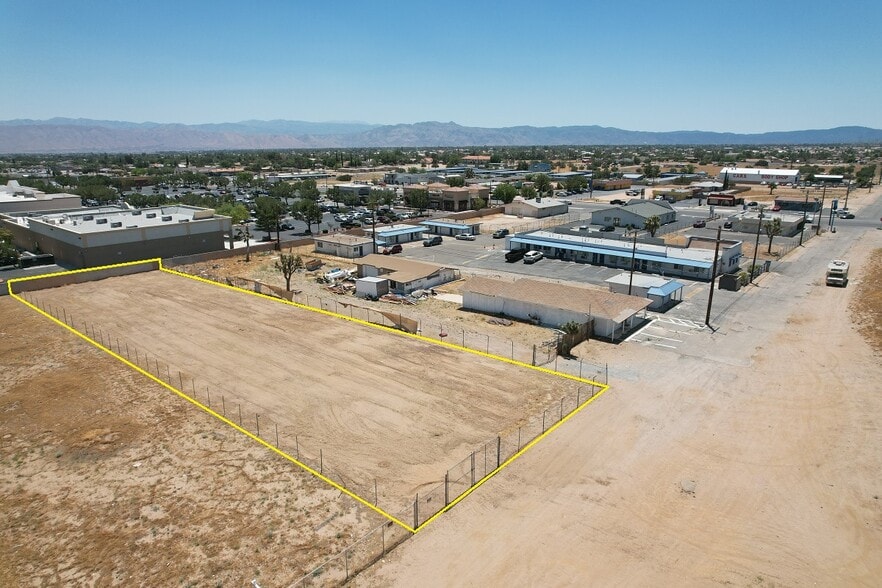 Tamarisk Ave, Hesperia, CA for sale - Building Photo - Image 2 of 13