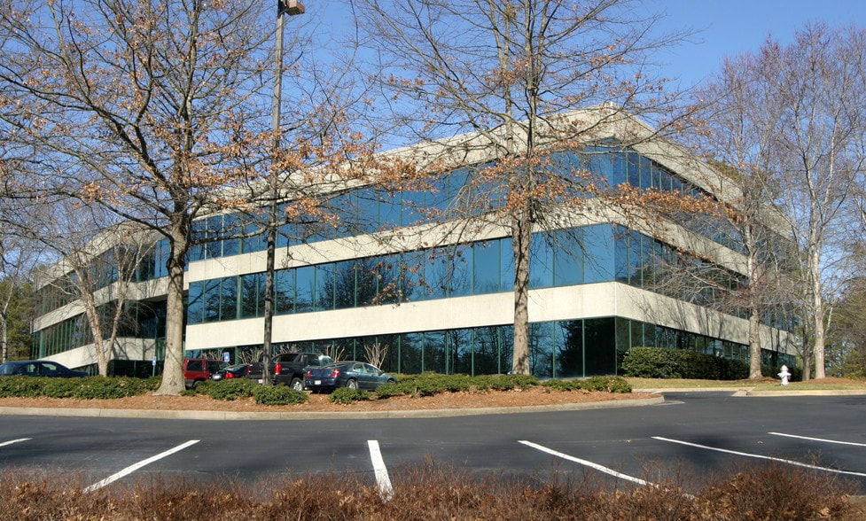 5950 Live Oak Pky, Norcross, GA for lease - Building Photo - Image 3 of 61