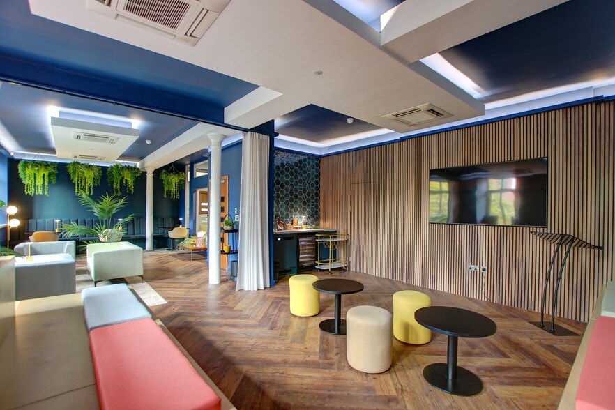 49 Piccadilly, Manchester for lease - Interior Photo - Image 3 of 11