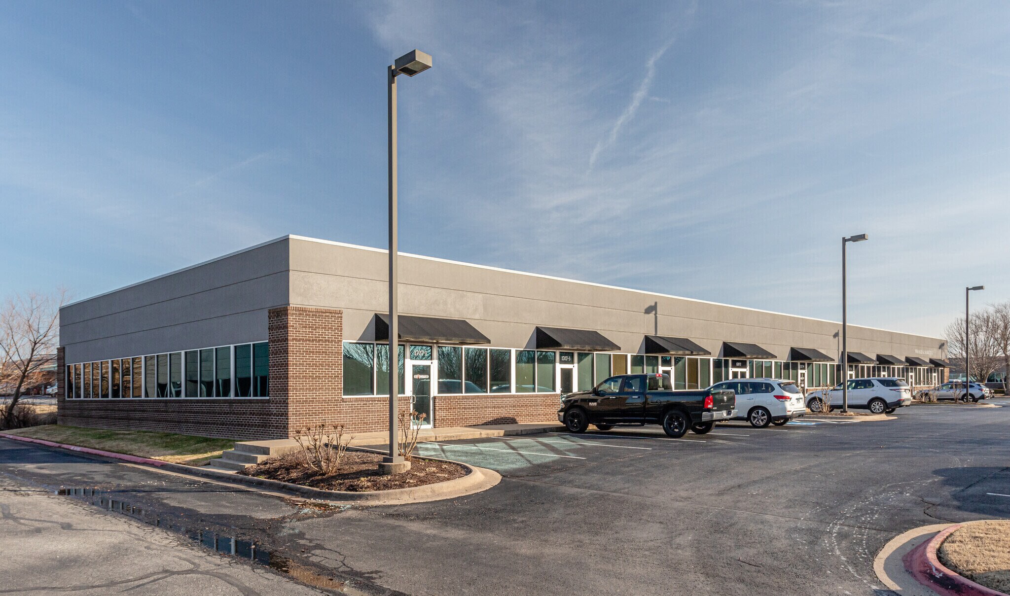 1700 SW Commerce Dr, Bentonville, AR for lease Interior Photo- Image 1 of 1