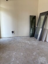 6640 NE Martin Luther King Jr Blvd, Portland, OR for lease Interior Photo- Image 2 of 6