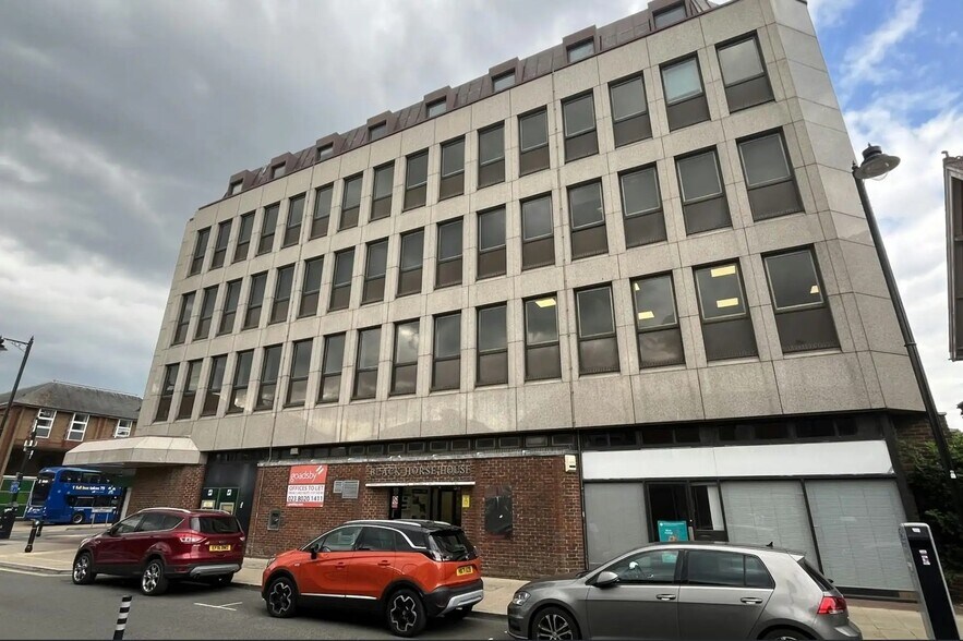 6-10 Leigh Rd, Eastleigh for lease - Building Photo - Image 2 of 2