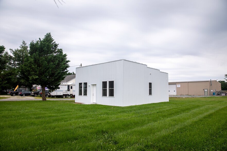 17032 N Main St, Bridgeville, DE à louer - Photo du bâtiment - Image 2 de 16