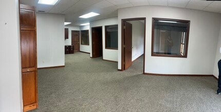 633 Library Park Dr, Greenwood, IN à louer Photo intérieure- Image 1 de 6