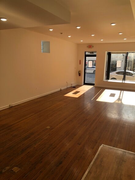 1718 Eastern Ave, Baltimore, MD for sale - Interior Photo - Image 2 of 8