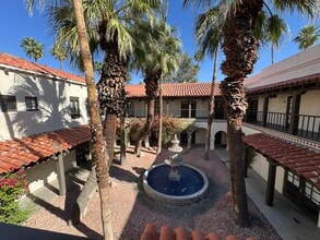 1276 N Palm Canyon Dr, Palm Springs, CA à louer Photo du bâtiment- Image 2 de 14