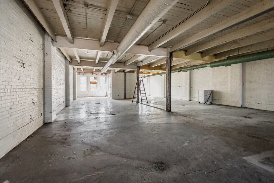 1357 Division St, Detroit, MI à vendre - Photo du bâtiment - Image 3 de 7