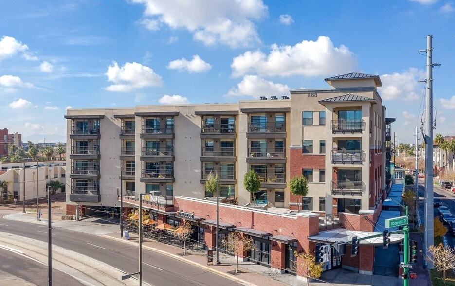 888 N 1st Ave, Phoenix, AZ à louer - Photo du bâtiment - Image 2 de 10