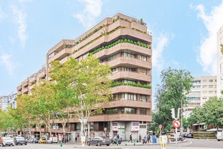 More details for Calle Julián Romea, 3, Madrid - Multifamily for Sale