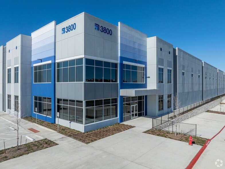 3700 Sunrise Rd, Round Rock, TX for lease - Building Photo - Image 3 of 10