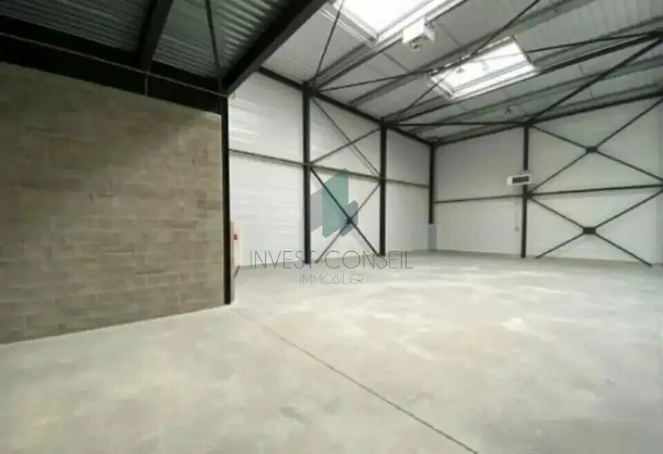 Flex in Stains for sale Building Photo- Image 1 of 2