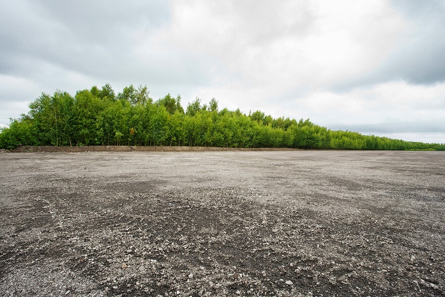 A1 Rd, Manchester for lease - Building Photo - Image 2 of 6