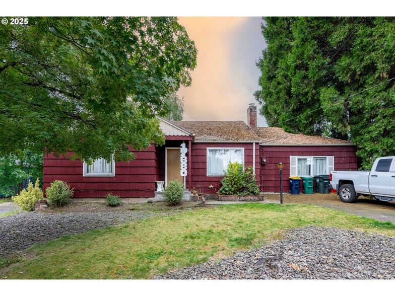 17680 SW Alexander St, Beaverton, OR for sale - Primary Photo - Image 1 of 4