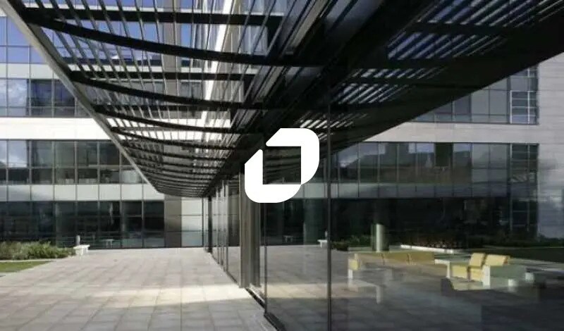 Bureau dans Neuilly-sur-Seine à louer - Photo du bâtiment - Image 3 de 11