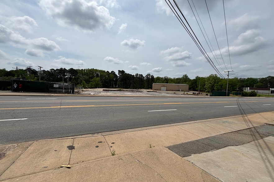 7609 Colonel Glenn Rd, Little Rock, AR for sale - Building Photo - Image 2 of 10