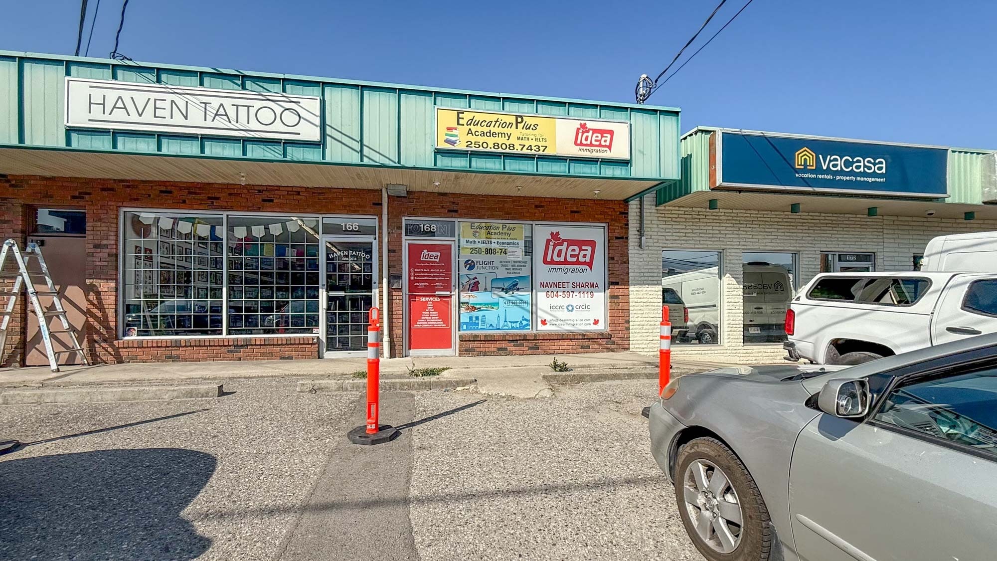 160-168 Asher Rd, Kelowna, BC for lease Building Photo- Image 1 of 16
