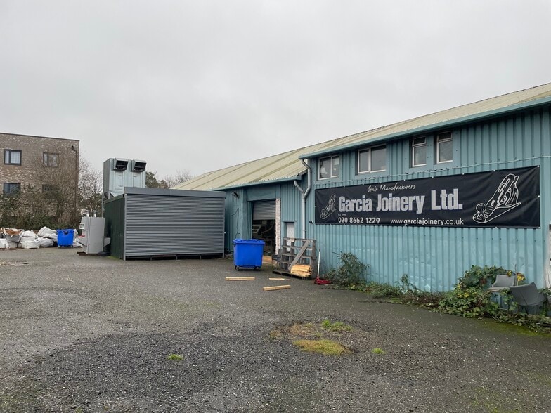 217-219 Davidson Rd, Croydon à vendre - Photo principale - Image 1 de 6