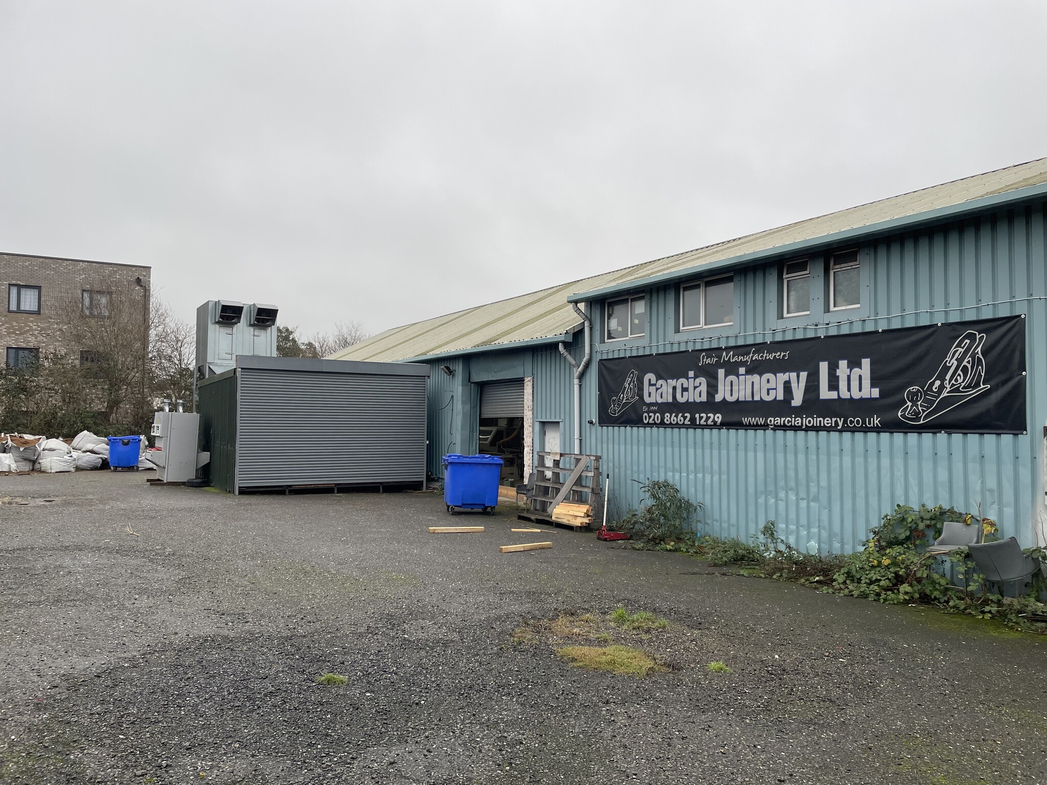 209-225 Davidson, Croydon for sale Primary Photo- Image 1 of 7