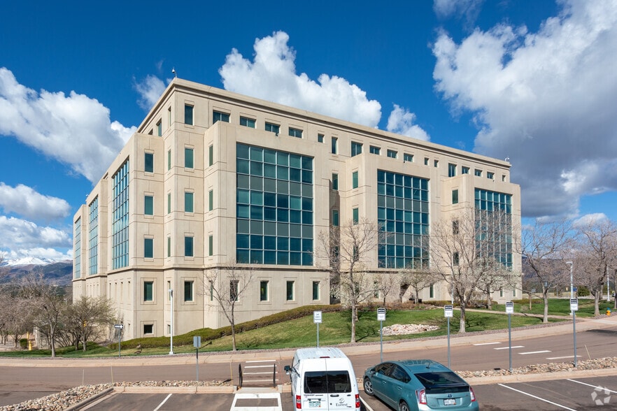 555 Middle Creek Pky, Colorado Springs, CO for lease - Building Photo - Image 3 of 13