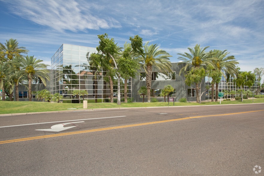 4636 E University Dr, Phoenix, AZ for lease - Building Photo - Image 1 of 2