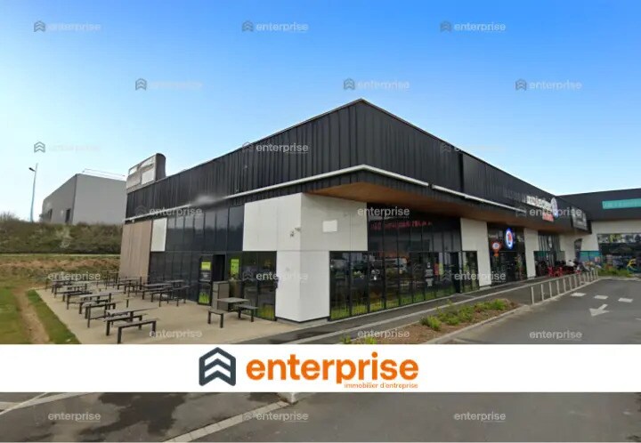Retail in Cormontreuil for lease - Building Photo - Image 1 of 1