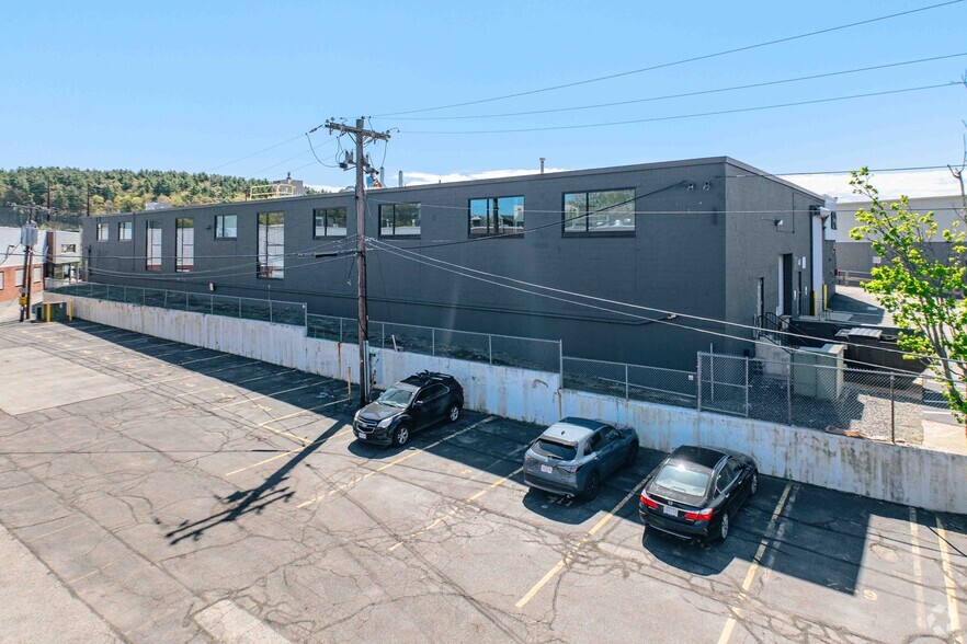 179 Bear Hill Rd, Waltham, MA for lease - Building Photo - Image 3 of 8