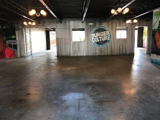 2304 W Gray St, Tampa, FL for sale Primary Photo- Image 1 of 1