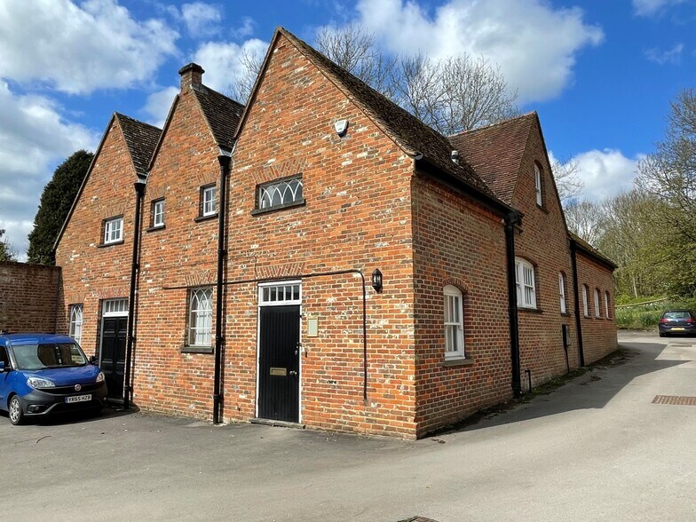Church St, Chesham à louer - Photo du bâtiment - Image 2 de 5