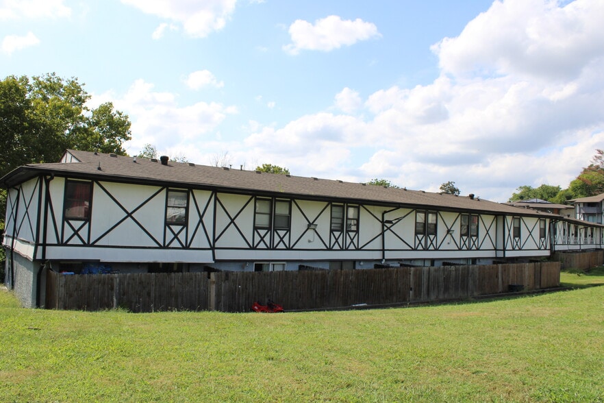 270 Tampa Dr, Nashville, TN à vendre - Photo du bâtiment - Image 3 de 28