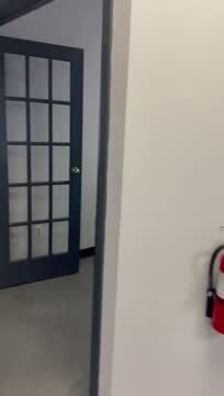 1331 Matheson Blvd E, Mississauga, ON à louer - Vidéo sur l’inscription commerciale - Image 2 de 9