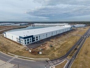 Central Port Logistics Ctr, Savannah, GA à louer Photo du bâtiment- Image 1 de 2